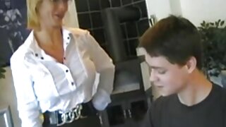 Blondinka bliska v javnosti