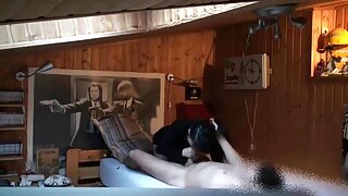 Očarljiva teen zanič kurac, dobi zalupljen in jizzed naprej