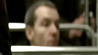 Jebem svojo punco in ji sperem na obraz