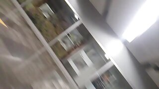 Debela dekle poruši svojo piko z vibratorjem