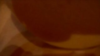 Teen rjavolaska sesa tiča in dobi spermo