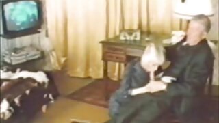 Dildo in kurac za njeno luknjo