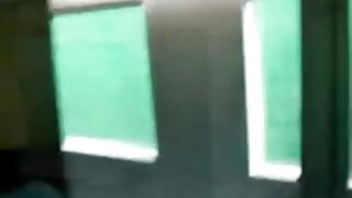 Blondinka si to želi na težji način