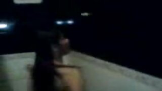 Prasica sesa tiča v pozi 69 in seksu