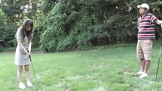 Zagorela srčka sesa tiča in dobi spermo