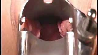 Super babe z lepim telesom liže tiča