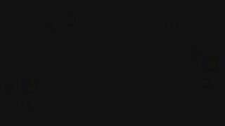 Žena z velikimi naravnimi joški in seksom