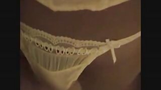 Mokra muca pripravljena na igranje