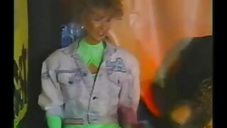 Azijec z naravnimi joški naredi fahanje in se zajebe