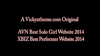 Punca liže tiča in dobi obremenitev v usta