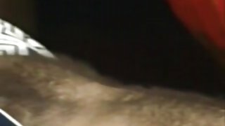 Azijka z naravnimi joški sesa velikega tiča in seksa