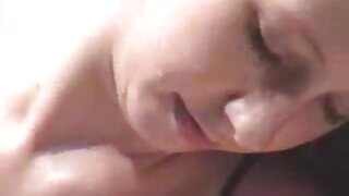 Študentje pripeljejo študentke na najbolj vročo zabavo