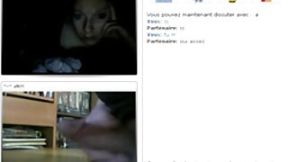 Po ulovu svojega ljubimca masturbira par fucks hardcore