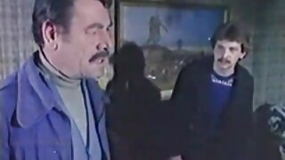 Spretna kurba teen piha tiča