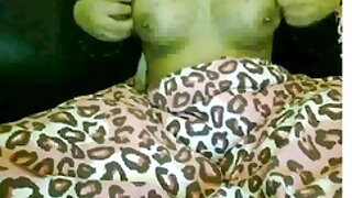 Dve najstnici pokvarita enega srečnega tiča