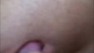 Sočna azijska punca zajebava svojega moškega