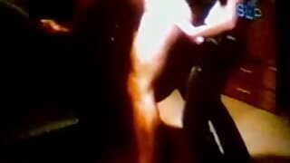 Zajebana vroča MILF na stopnicah