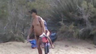 Babe z velikimi naravnimi joški dobi velik tiča