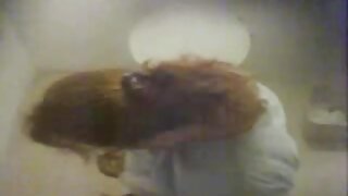 Vitka in ljubka blondinka jaha kura