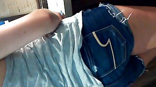 Sexy Blondie obožuje masturbiranje