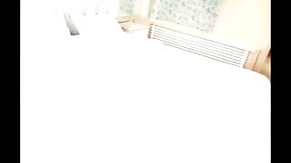 Moje preklete luknje potrebujejo dildo