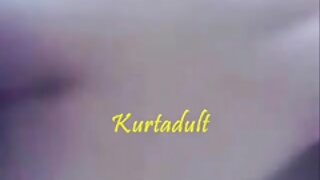 Vroče amatersko dekle z obrezanim bobrom